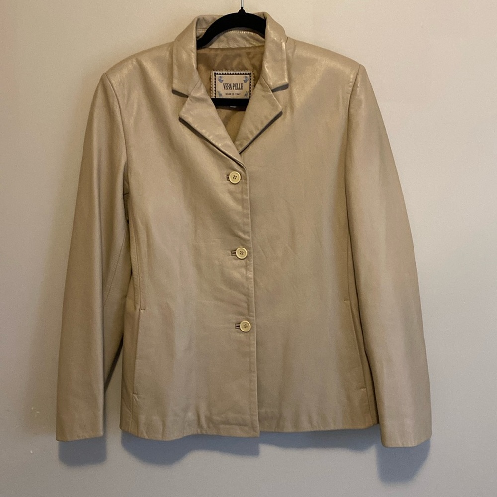 Vera Pelle Faux Leather Jacket/Blazer. Made in Italy. Looks real. Size 44.